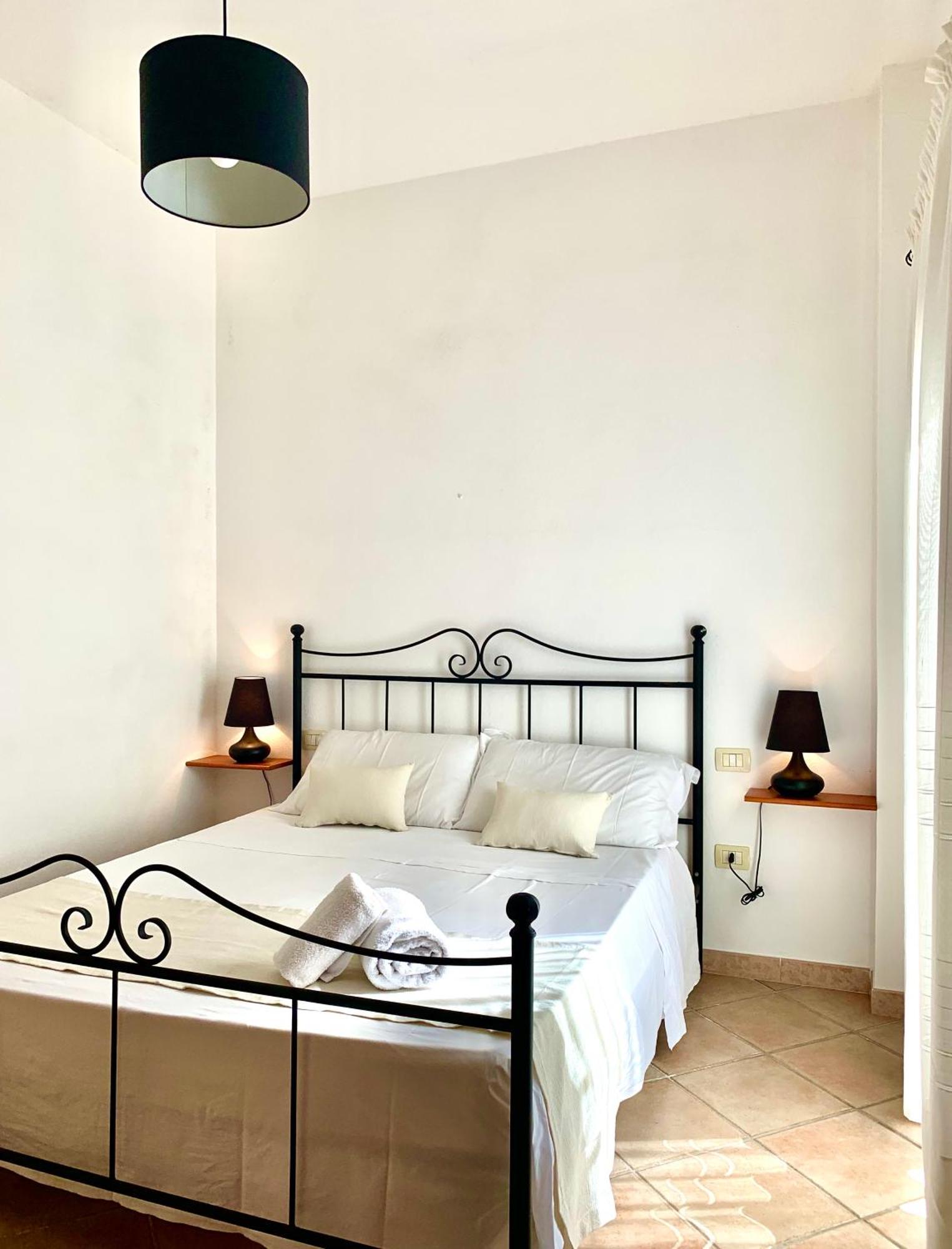 Square Inn Apartment オルビア エクステリア 写真