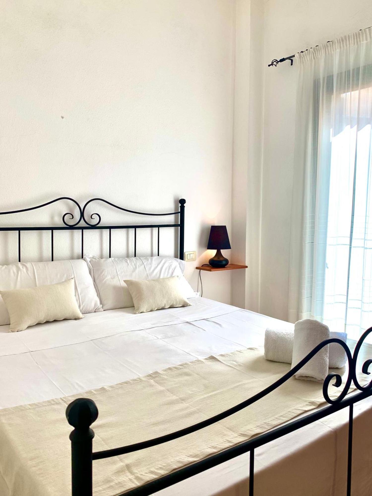 Square Inn Apartment オルビア エクステリア 写真